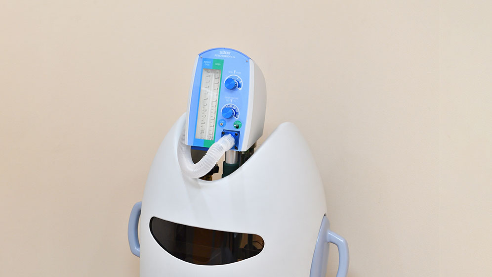 笑気吸入鎮静器